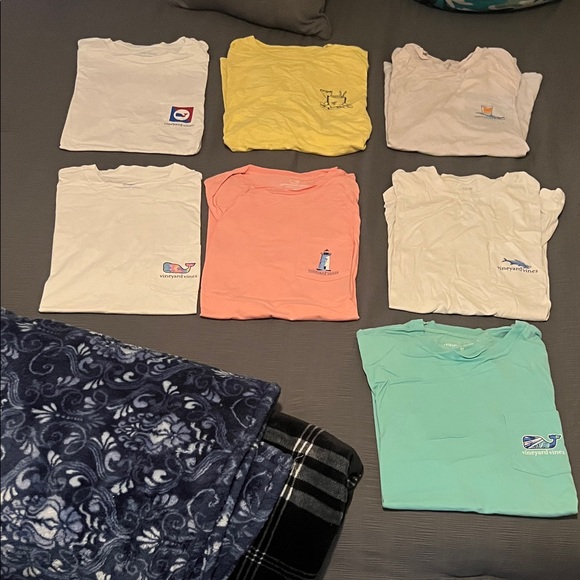 Vineyard Vines Other - Lot of vineyard vines shirts